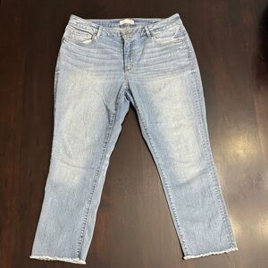 LOFT Light Blue Curvy Skinny Straight Crop Jeans Size 31/12